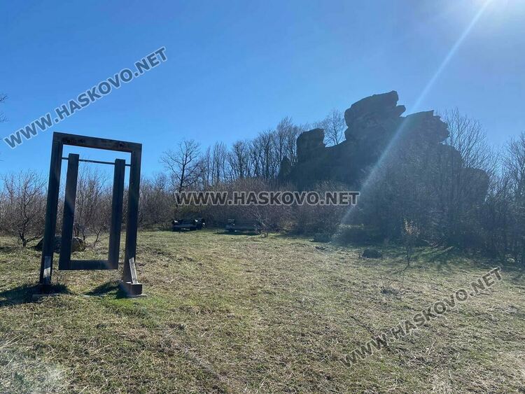 Предложение за туристическа разходка из забележителностите край Сърница