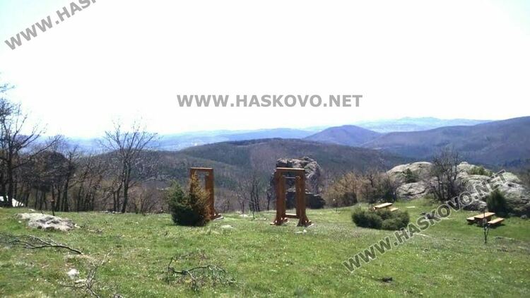 Предложение за туристическа разходка из забележителностите край Сърница