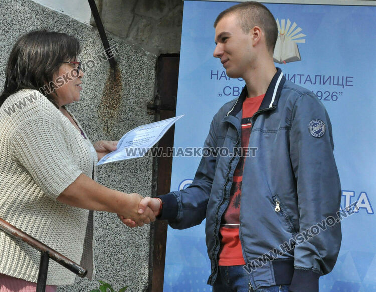 Наградиха победителите в конкурс за студентска поезия и проза