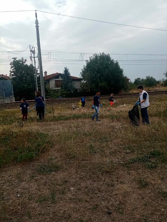 Децата от ЦОП и ЦНСТ активно се включиха в "Да изчистим България"