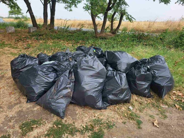 Близо 60 души от Асеновград се включиха в кампанията "Да изчистим България заедно"