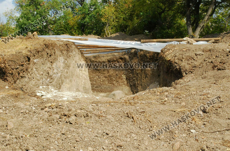 Тракийският гроб край с.Текето по-стар от гробницата в Александрово