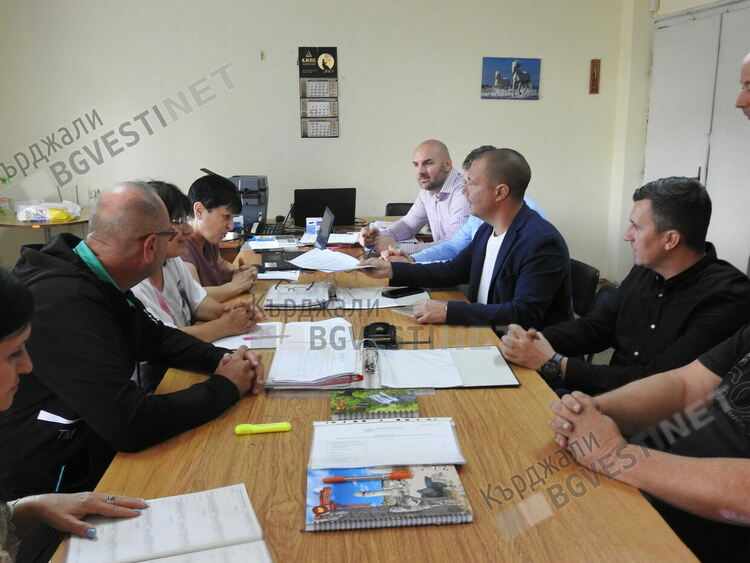 Коалицията ПП-ДБ се регистрира за участие в местните избори в ОИК-Кърджали