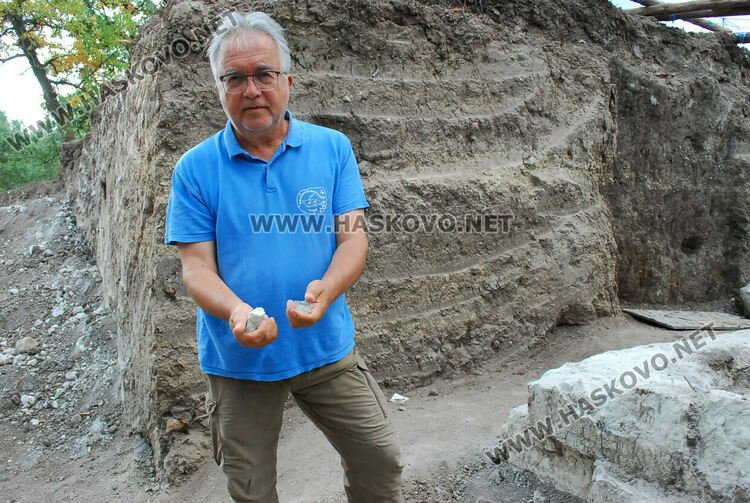 Тракийският гроб край с.Текето по-стар от гробницата в Александрово