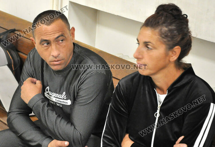 9 месеца пробация за мъж, ранил с бутилка полицай