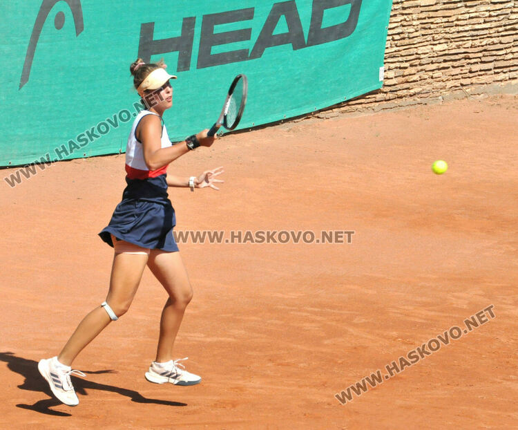 Теодора Найденова на сингъл и тандемът Стефанов/Димов триумфираха на тенис турнира в Хасково