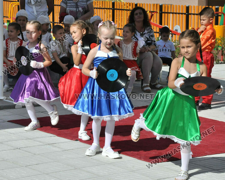 Тържествено откриха обновената детска градина „Иглика“ в Хасково