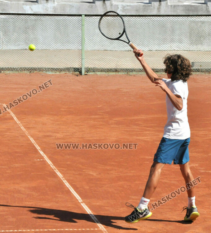 Теодора Найденова на сингъл и тандемът Стефанов/Димов триумфираха на тенис турнира в Хасково
