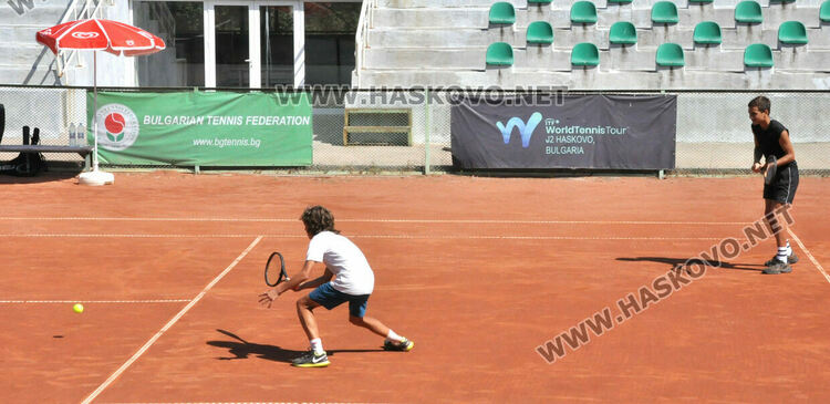 Теодора Найденова на сингъл и тандемът Стефанов/Димов триумфираха на тенис турнира в Хасково