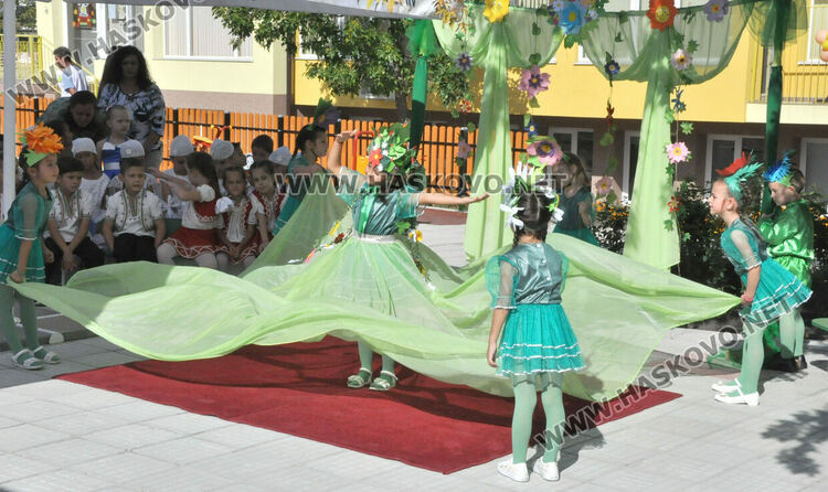 Тържествено откриха обновената детска градина „Иглика“ в Хасково