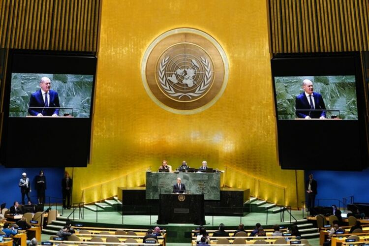 Шолц предупреди в ООН срещу измамен мир в Украйна