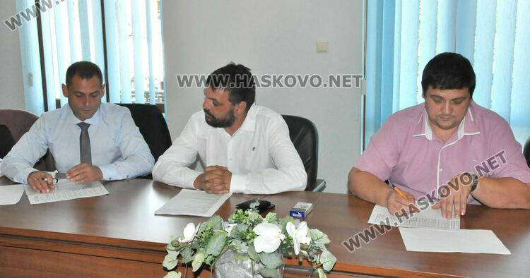 Партиите в Хасково в дебати за ръководните позиции в 1/3 от СИК