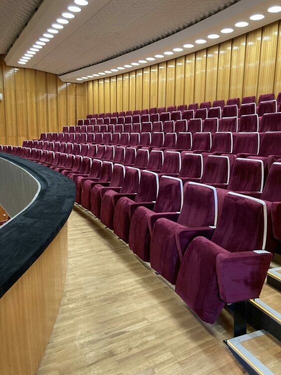 Салонът на читалище "Нов живот" в Момчилград е напълно обновен