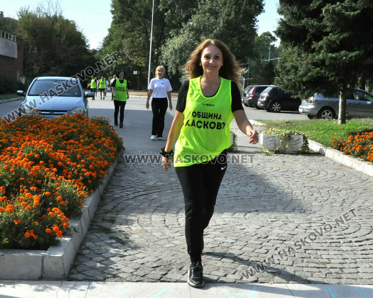 Служителите на екоинспекцията и на Община Хасково с показно на Ямача за добър дневен тонус