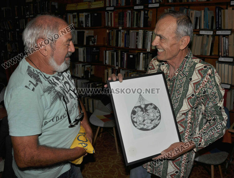 За своята и нашата река Щерю Щерев издаде първата си книга