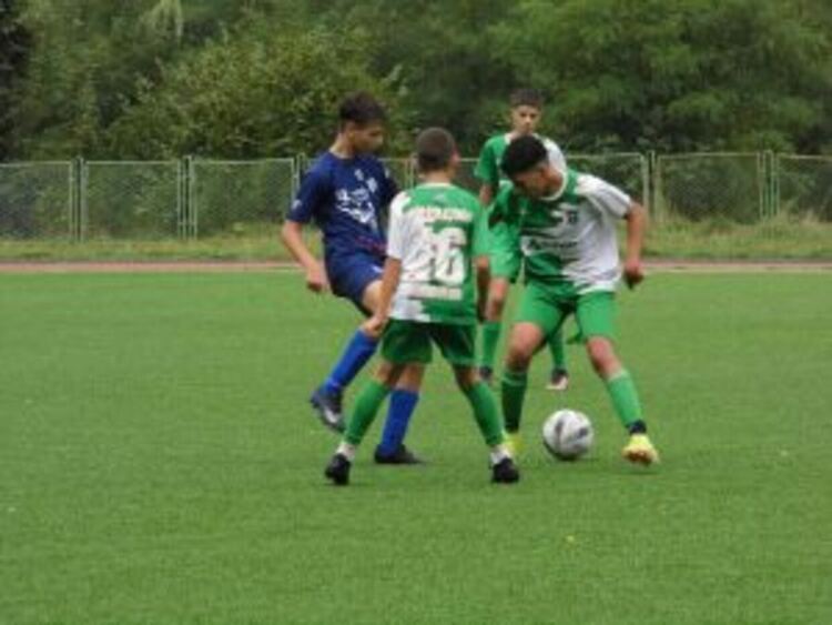 "Родопа" гостува днес на "Локомотив"II в Пловдив, междувременно децата от школата записаха разгромни победи