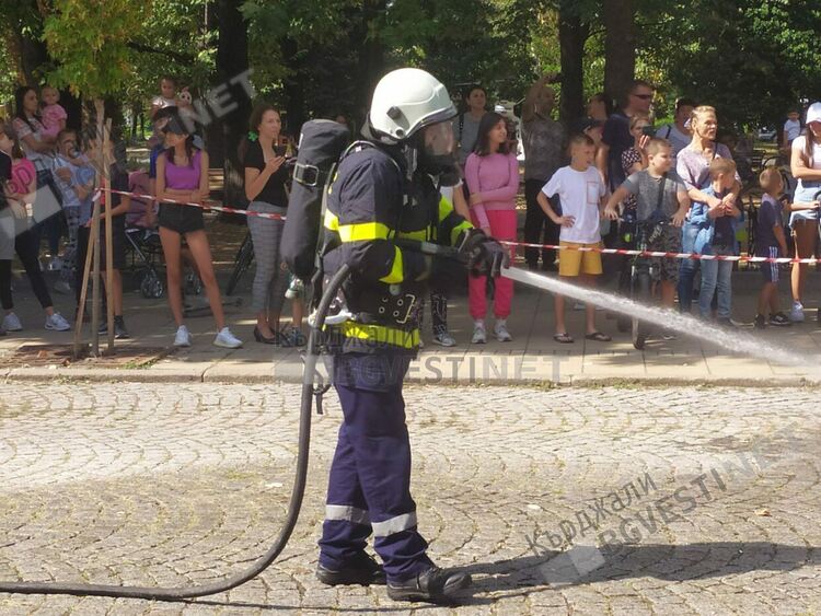 Пет пожара през почивните дни в Кърджалийско,причината -небрежност