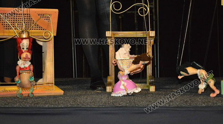 Играят премиера на „Спящата красавица“ в хасковския театър