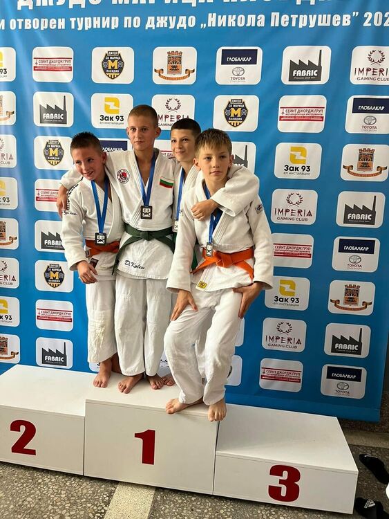 Джудистите на „Хасково“ и на „Димитровград“ с успехи на турнир в Пловдив