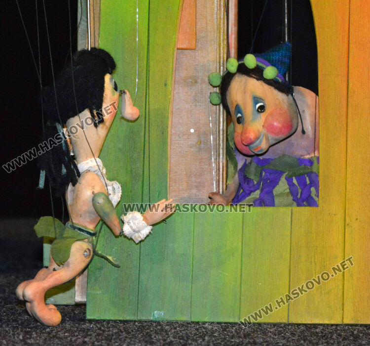 Играят премиера на „Спящата красавица“ в хасковския театър