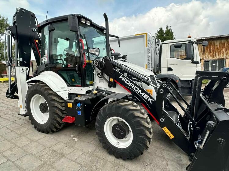 Нови специализирани автомобили за дейност "Чистота"  закупи Община Първомай