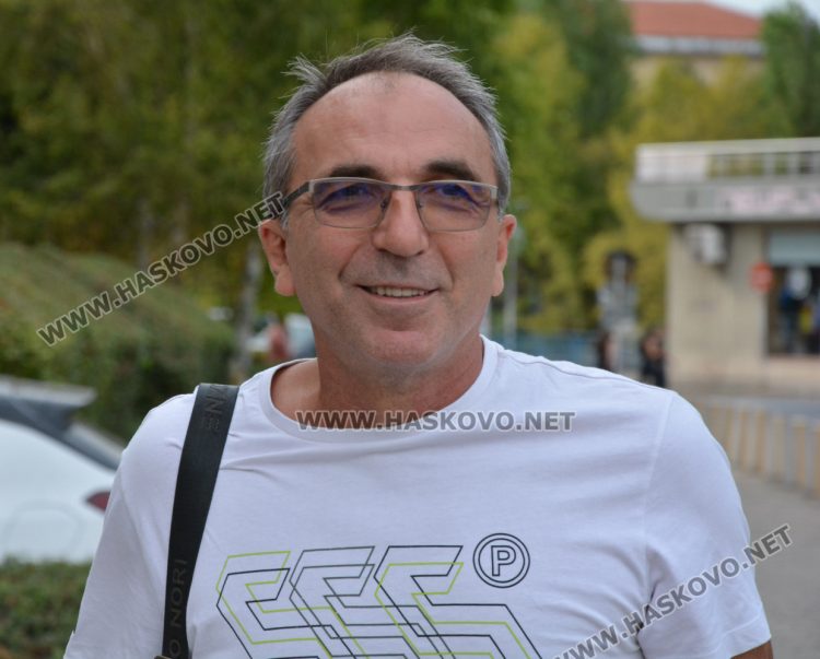 Иван Иванов