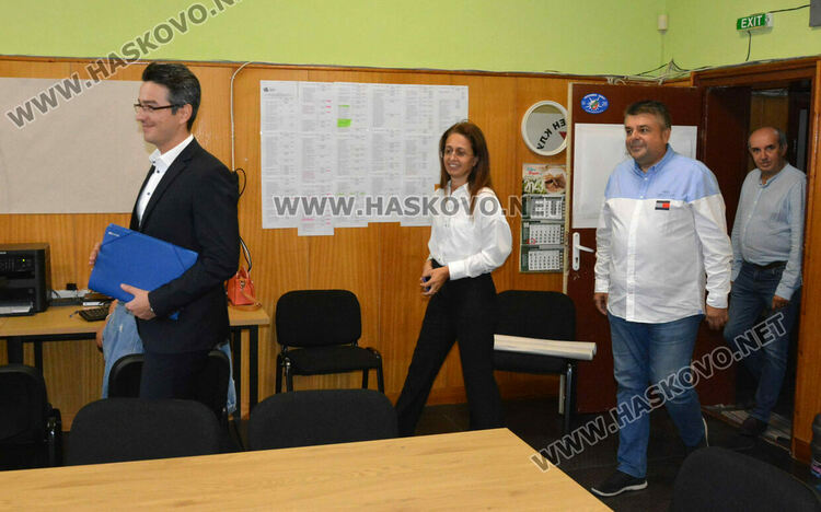 Атанас Атанасов оглави съветническата листата на „Продължаваме промяната-Демократична България“