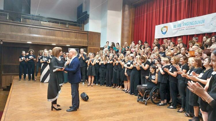 „Орфей+” с плакет от фестивал в Белград