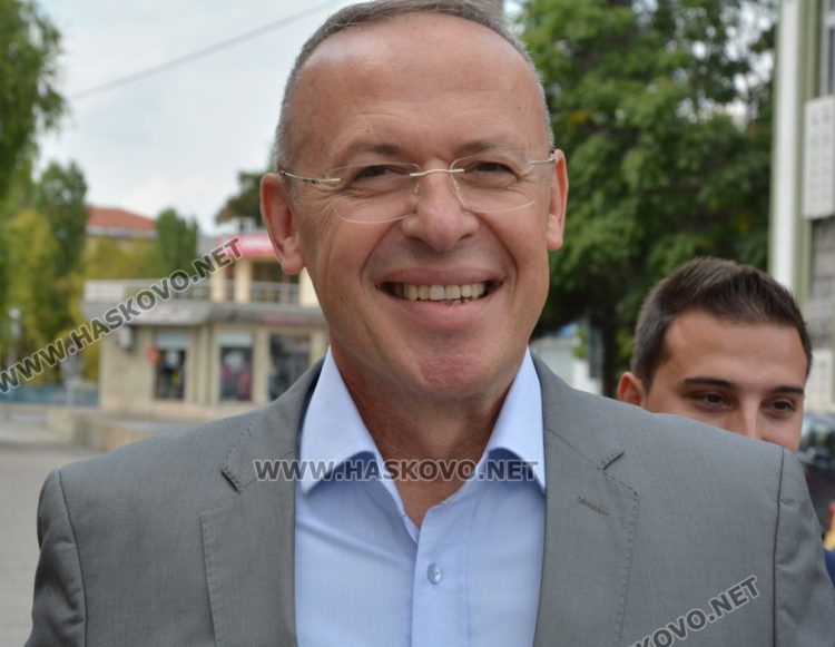 Николай Ставрев