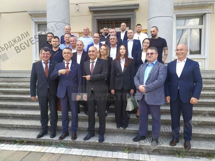 Ерол Мюмюн при регистрацията на ДПС в ОИК:Заедно да надградим Кърджали!