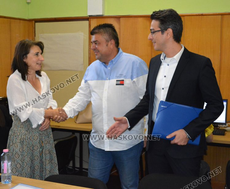 Атанас Атанасов оглави съветническата листата на „Продължаваме промяната-Демократична България“