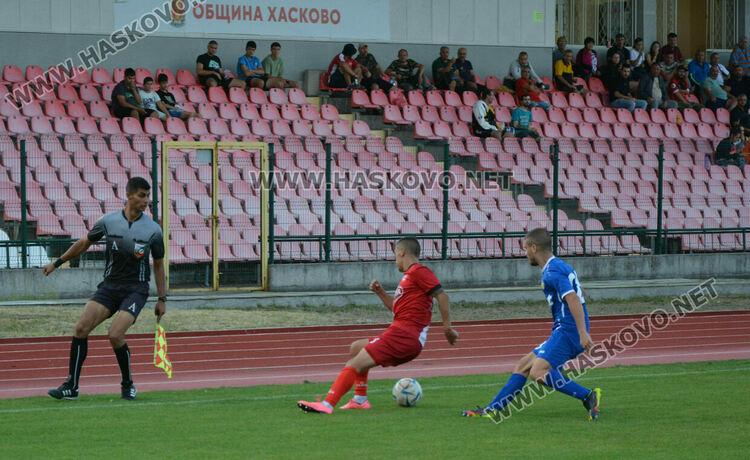 „Саяна Хасково“ и „Гигант“ не излъчиха победител в дербито на кръга 