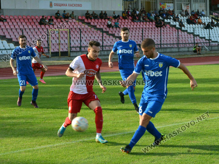 „Саяна Хасково“ и „Гигант“ не излъчиха победител в дербито на кръга 