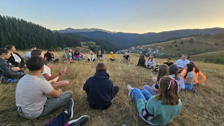 Младежи от осем държави преминаха курс по социална медиация   "Да си говорим без омраза"