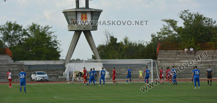 „Саяна Хасково“ и „Гигант“ не излъчиха победител в дербито на кръга 
