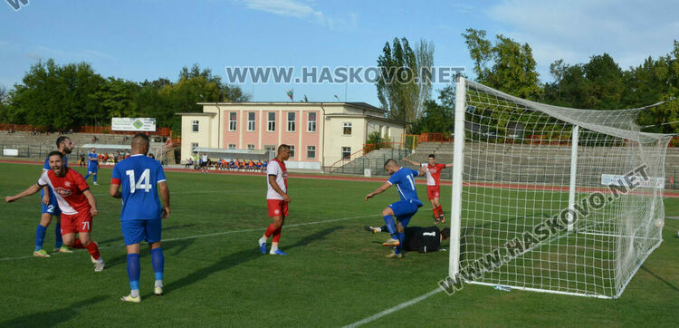 „Саяна Хасково“ и „Гигант“ не излъчиха победител в дербито на кръга 