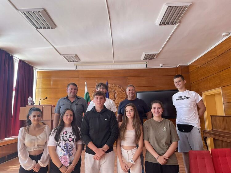 Нов проект на сдружение „Родопея-Балканика“ и СУ „П. Р. Славейков“ 