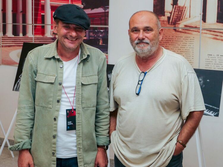 Панайот Панайотов и Димитър Русев /вдясно/