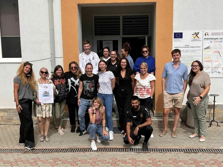 Славейковци в проект за превенция на електронните зависимости