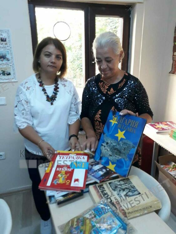   Кърджали се включи в дарителска акция на книги на български за училището към българската Екзархия в Истанбул,  инициатор е Несрин Къратлъ