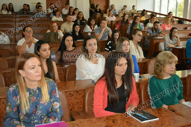 УНСС-Хасково откри академичната година със 710 студенти