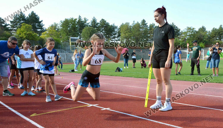 Близо 270 млади атлети се включиха в турнир в Хасково