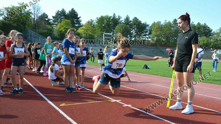 Близо 270 млади атлети се включиха в турнир в Хасково