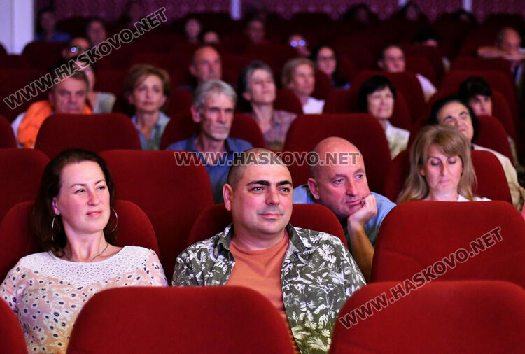 Джаз под звездите със звездно участие в последната вечер на фестивала в Хасково