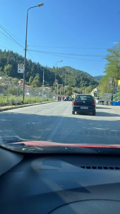 Протест блокира кръговото в квартал Долно Райково