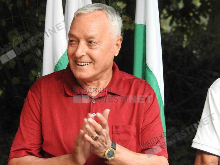  БСП откри кампанията си за местните избори в Кърджалийско, млади и стари са един до друг „За по-добър живот”