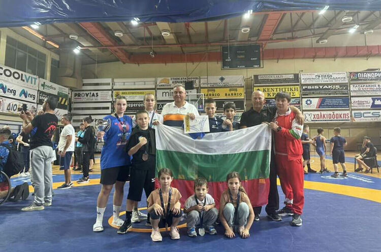 Хасковските борци трети на турнир в Гърция