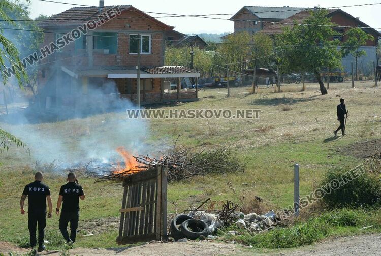 Глобяват собственик на имот в „Република“ за горене на отпадъци