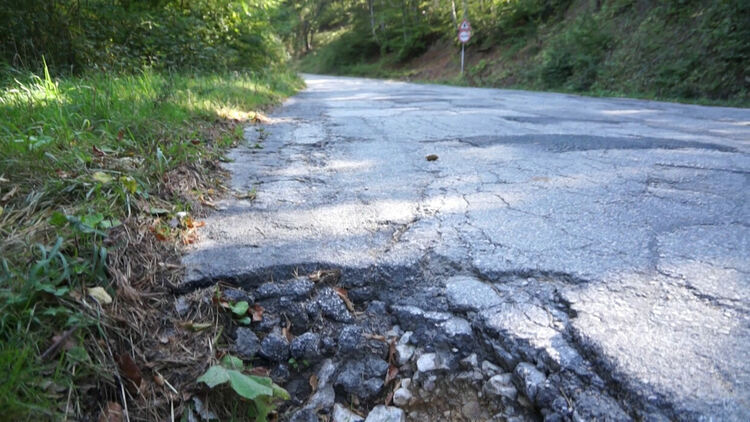 Заради ремонта на пътя Смолян-Рудозем, жители на три села отново протестират