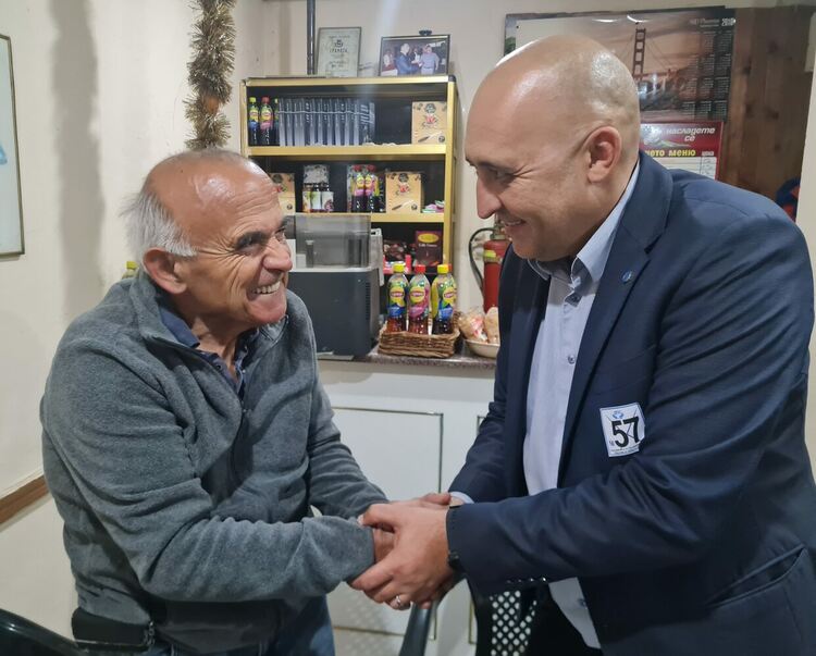 Учител на кандидатът на ДПС за кмет на Кърджали: Ерол притежава готовност за диалог